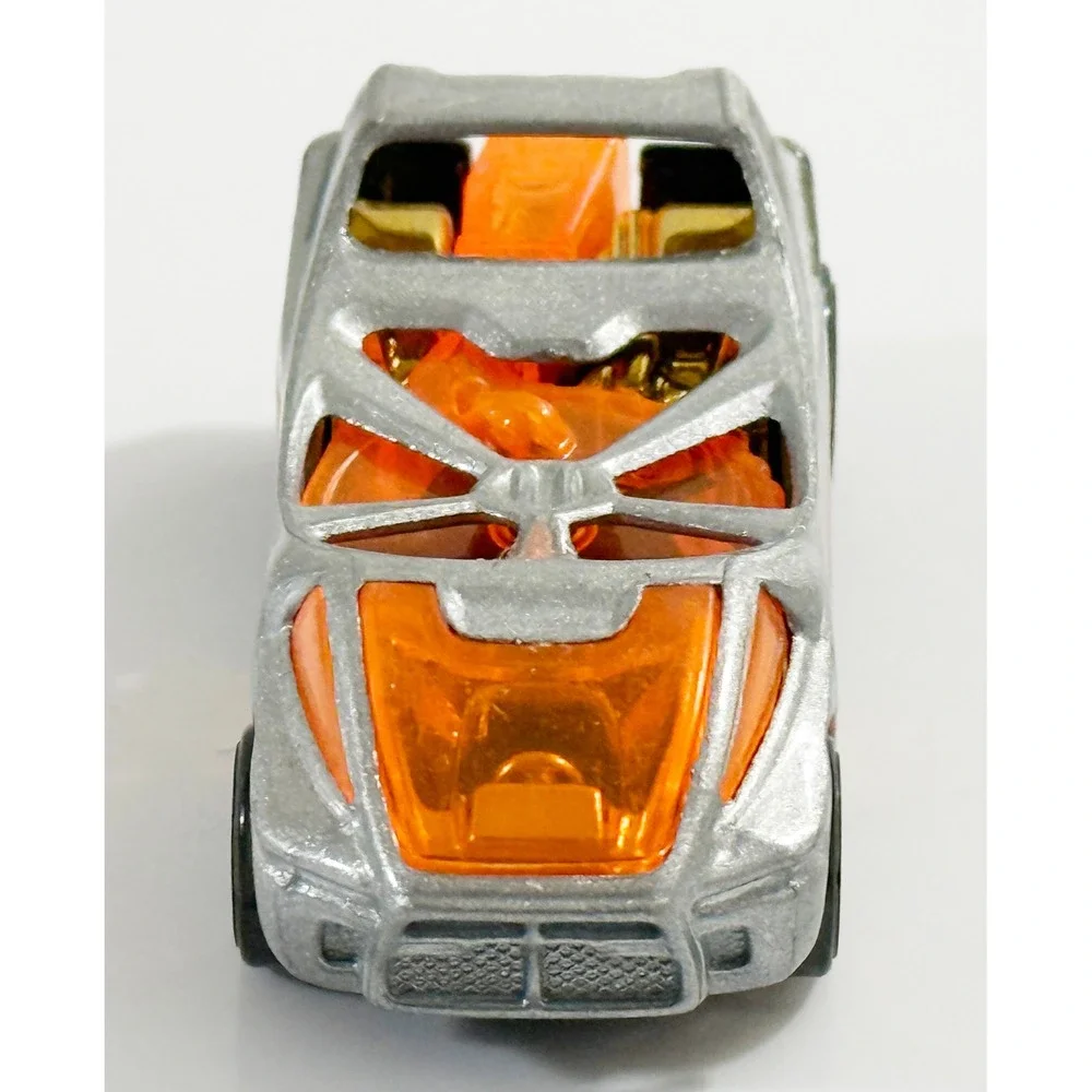 Hot Wheels Jet Threat 4.0 Kids‎ 1:64 Silver Orange 2011 Diecast Race Car 25